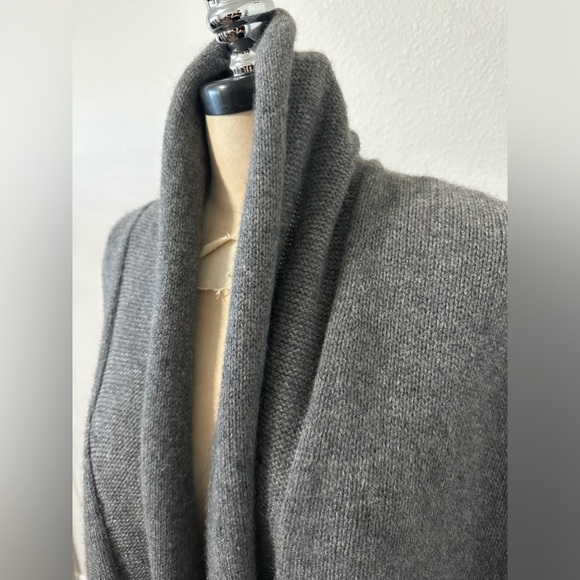 Calypso St. Barth Cashmere kaftan cardigan vest. Grey Mélange. Size L - Picture 6 of 16